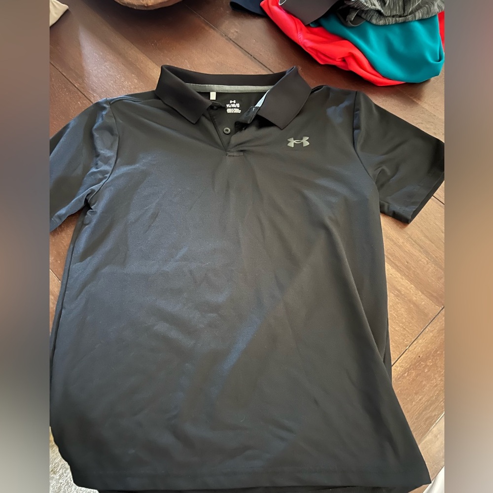 Under Armour collared shirt. Boys large. Great condition!